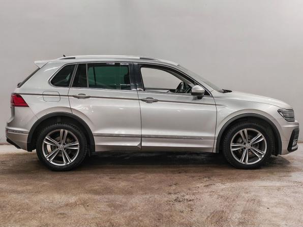 Volkswagen Tiguan II с пробегом 2018 года, цена 2 170 000 рублей, 225060 км, внедорожник, Автокод Объявления