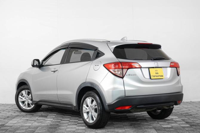 Honda Vezel I с пробегом 2015 года, цена 1 749 000 рублей, 70000 км, внедорожник, Автокод Объявления