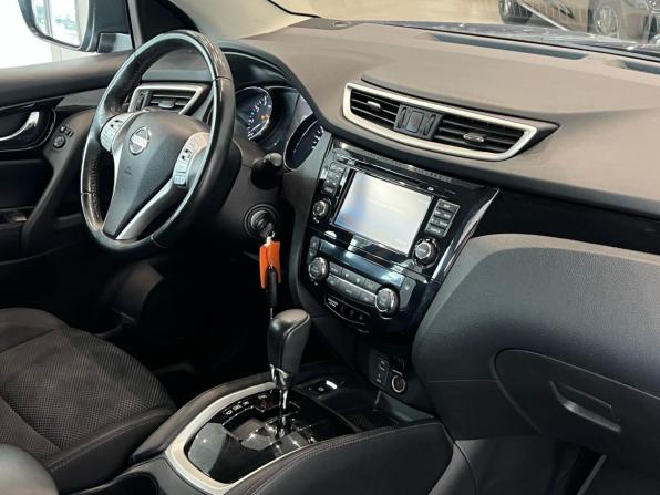Nissan Qashqai II с пробегом 2019 года, цена 1 599 000 рублей, 123900 км, внедорожник, Автокод Объявления