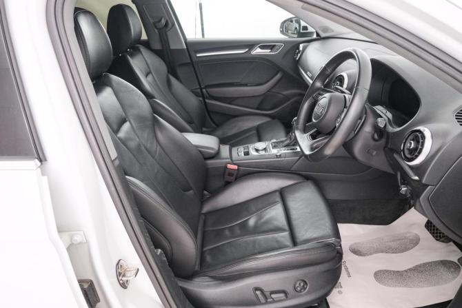 Audi A3 III (8V) Рестайлинг с пробегом 2019 года, цена 2 109 000 рублей, 37500 км, седан, Автокод Объявления