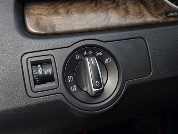 Volkswagen Passat B7 с пробегом 2012 года, цена 930 000 рублей, 243003 км, седан, Автокод Объявления