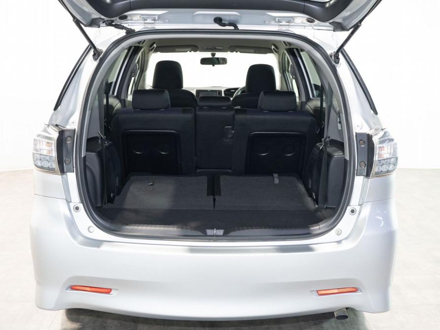 Toyota Wish II Рестайлинг Чита  - изображение 14