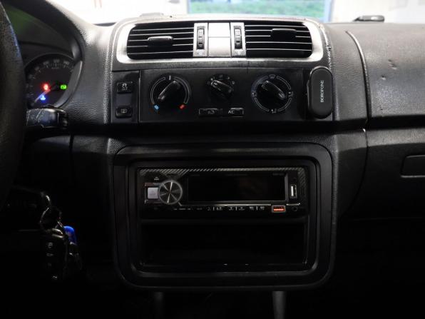 Skoda Fabia II Рестайлинг с пробегом 2012 года, цена 479 000 рублей, 311171 км, хэтчбек, Автокод Объявления