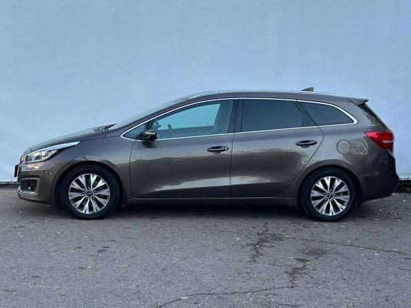 Kia Ceed II Рестайлинг с пробегом 2017 года, цена 1 420 000 рублей, 99670 км, универсал, Автокод Объявления