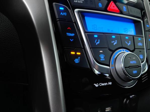Hyundai i30 II Рестайлинг с пробегом 2015 года, цена 1 295 000 рублей, 57326 км, хэтчбек, Автокод Объявления