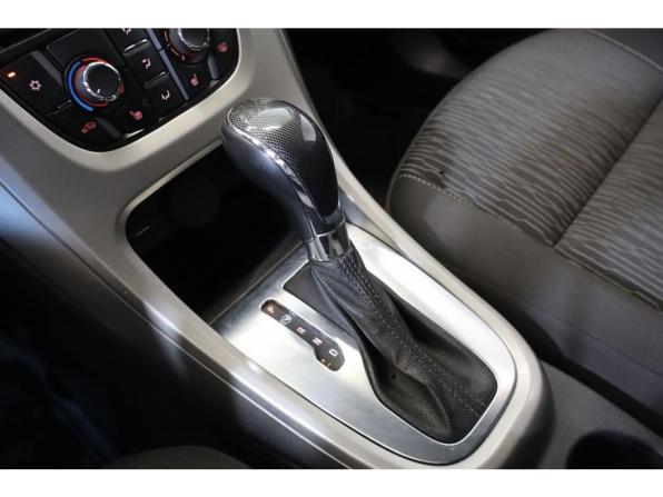Opel Astra J Рестайлинг с пробегом 2013 года, цена 779 000 рублей, 206039 км, седан, Автокод Объявления