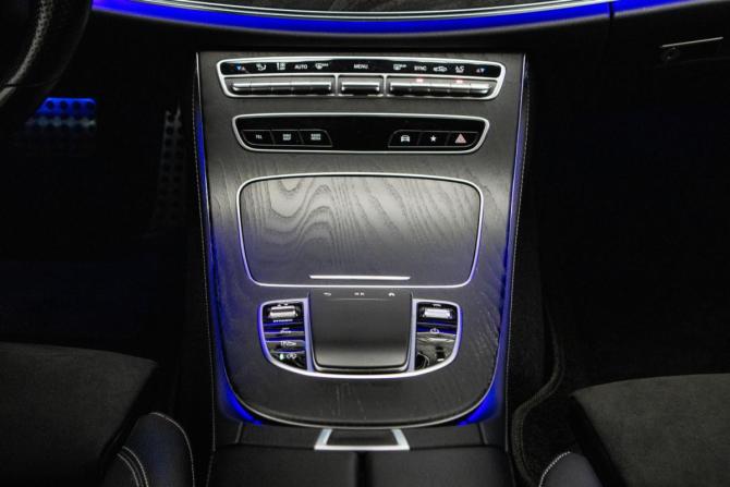 Mercedes-Benz E-Класс V (W213 S213 C238) Рестайлинг с пробегом 2020 года, цена 3 920 000 рублей, 90580 км, седан, Автокод Объявления