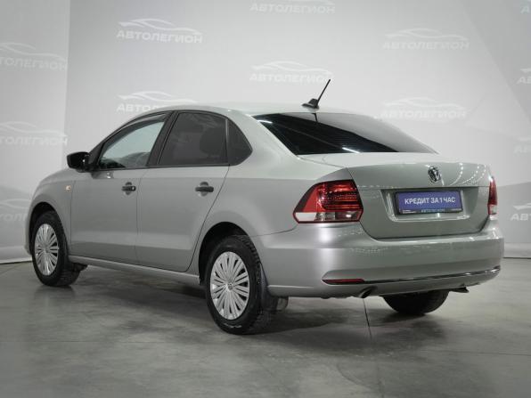 Volkswagen Polo V Рестайлинг с пробегом 2018 года, цена 970 000 рублей, 149000 км, седан, Автокод Объявления