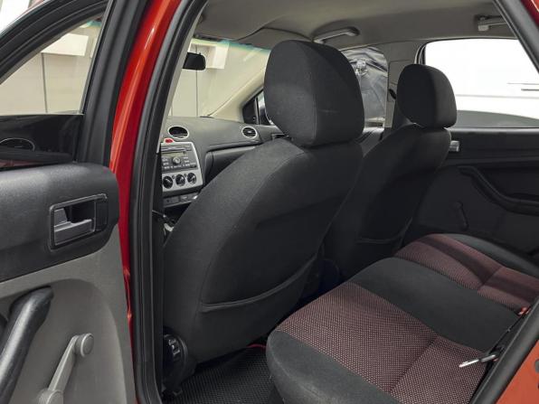 Ford Focus II с пробегом 2006 года, цена 459 000 рублей, 320820 км, хэтчбек, Автокод Объявления