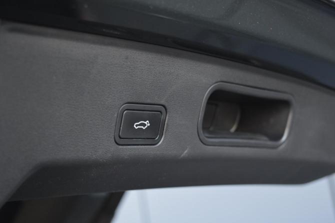 Geely Atlas II с пробегом 2024 года, цена 2 850 000 рублей, 51939 км, внедорожник, Автокод Объявления