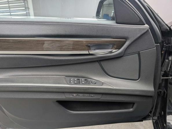 BMW 7 серии V (F01/F02/F04) с пробегом 2010 года, цена 1 097 000 рублей, 256138 км, седан, Автокод Объявления