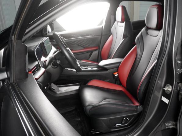 Geely Coolray I Рестайлинг с пробегом 2024 года, цена 2 129 000 рублей, 27567 км, внедорожник, Автокод Объявления