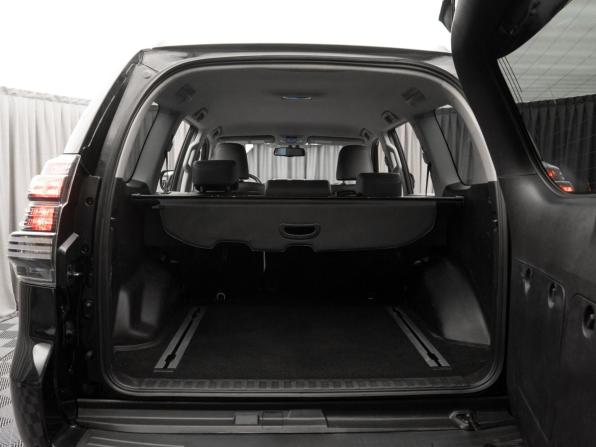 Toyota Land Cruiser Prado 150 Series Рестайлинг 1 с пробегом 2016 года, цена 3 150 000 рублей, 371032 км, внедорожник, Автокод Объявления