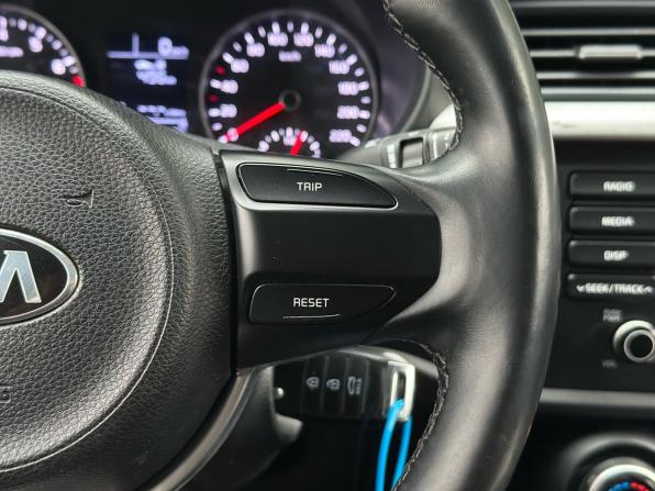 Kia Rio IV с пробегом 2017 года, цена 1 080 000 рублей, 103866 км, седан, Автокод Объявления