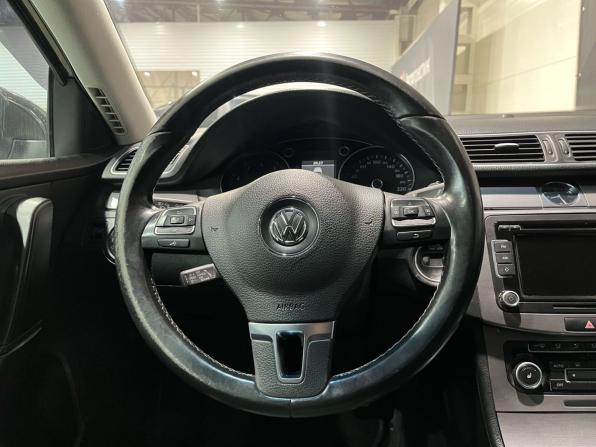 Volkswagen Passat B7 с пробегом 2011 года, цена 795 000 рублей, 221700 км, седан, Автокод Объявления