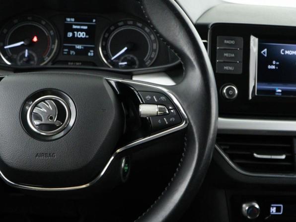 Skoda Rapid II с пробегом 2020 года, цена 1 599 000 рублей, 136221 км, лифтбек, Автокод Объявления
