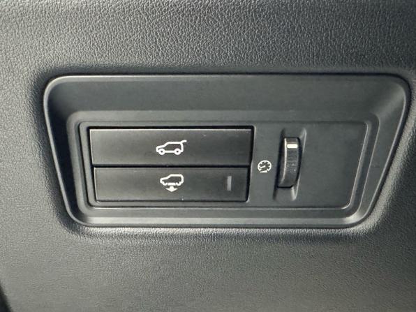 Land Rover Range Rover IV с пробегом 2015 года, цена 4 225 000 рублей, 192111 км, внедорожник, Автокод Объявления