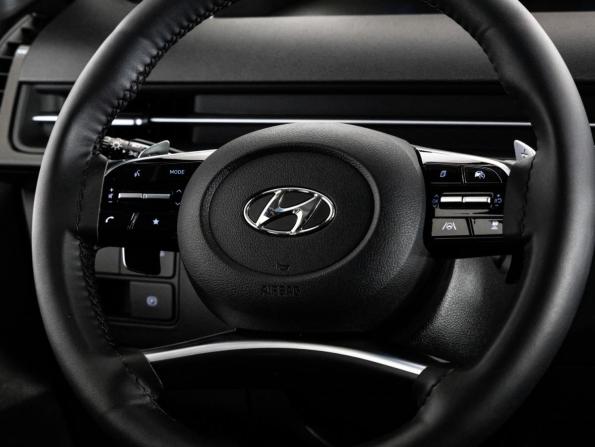 Hyundai Staria I с пробегом 2022 года, цена 4 999 000 рублей, 42622 км, минивэн, Автокод Объявления
