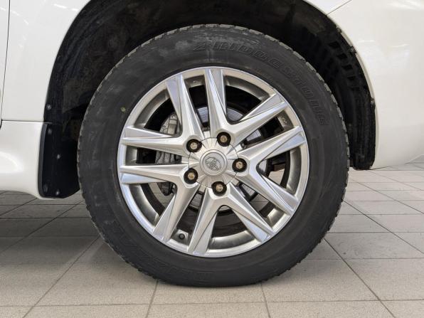 Toyota Land Cruiser 200 Series Рестайлинг 1 с пробегом 2012 года, цена 4 315 000 рублей, 129010 км, внедорожник, Автокод Объявления