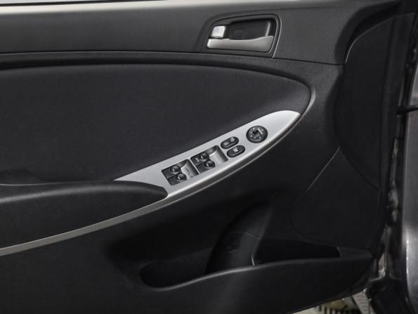 Hyundai Solaris I Рестайлинг с пробегом 2016 года, цена 1 099 000 рублей, 101366 км, седан, Автокод Объявления