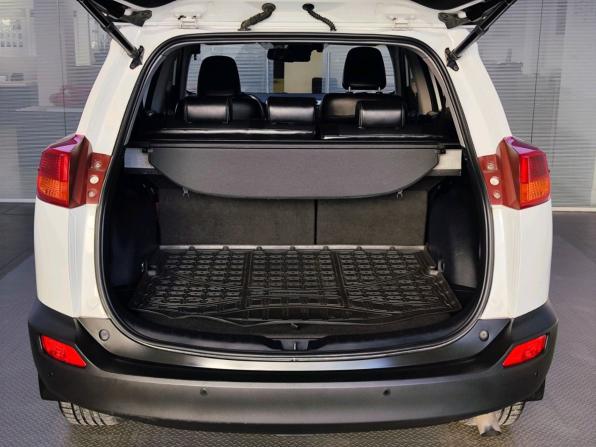 Toyota RAV4 IV (XA40) с пробегом 2014 года, цена 2 199 000 рублей, 196763 км, внедорожник, Автокод Объявления