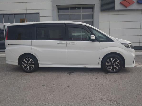 Honda Stepwgn V Рестайлинг с пробегом 2021 года, цена 3 200 000 рублей, 18840 км, минивэн, Автокод Объявления