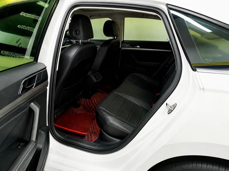 Volkswagen Lavida III Рестайлинг Ростов-на-Дону  - изображение 9