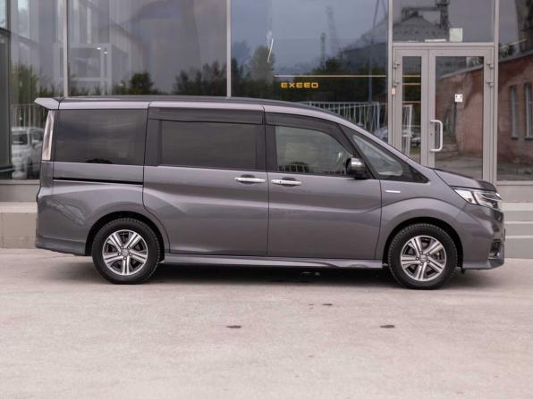 Honda Stepwgn V Рестайлинг с пробегом 2019 года, цена 2 600 000 рублей, 84653 км, минивэн, Автокод Объявления