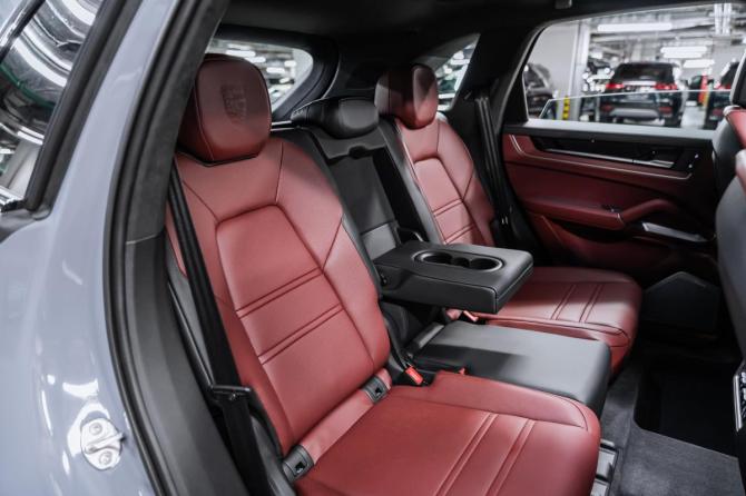 Новый Porsche Cayenne III Рестайлинг 2026 года, цена 18 800 000 рублей, внедорожник, Автокод Объявления