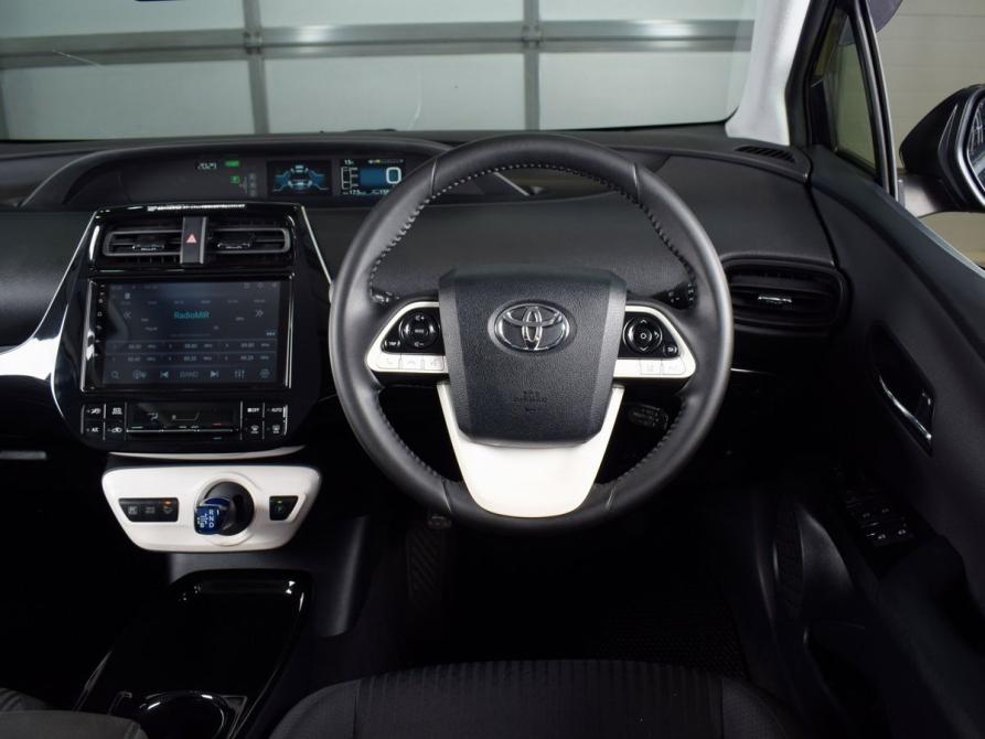 Toyota Prius IV (XW50) Кемерово  - изображение 11
