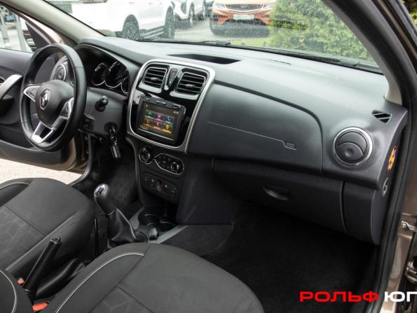 Renault Sandero II Рестайлинг с пробегом 2019 года, цена 1 028 000 рублей, 123395 км, хэтчбек, Автокод Объявления