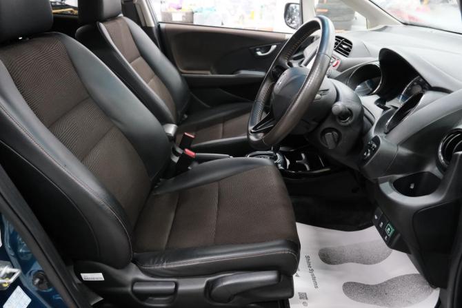 Honda Fit Shuttle I с пробегом 2012 года, цена 1 229 000 рублей, 110450 км, универсал, Автокод Объявления