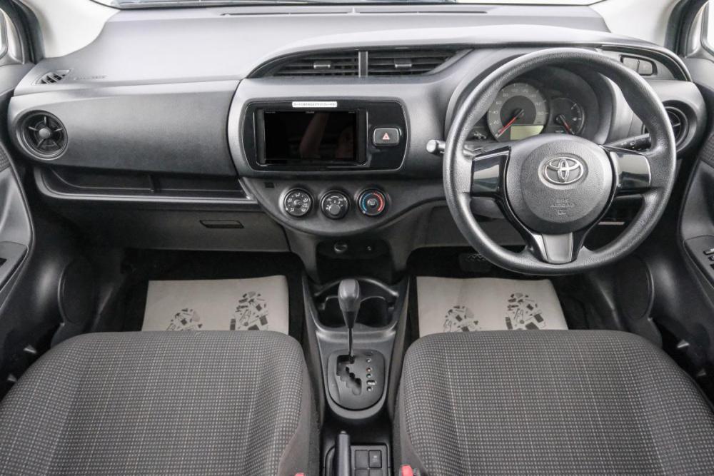 Toyota Vitz III (XP130) Рестайлинг 2 Красноярск  - изображение 11
