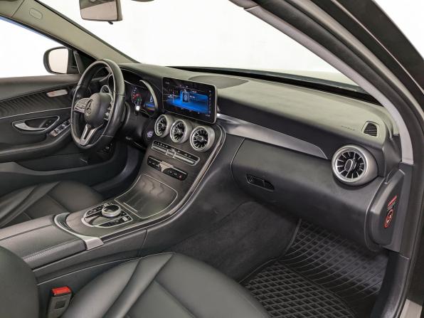 Mercedes-Benz C-Класс IV (W205) Рестайлинг с пробегом 2019 года, цена 2 766 000 рублей, 92328 км, седан, Автокод Объявления