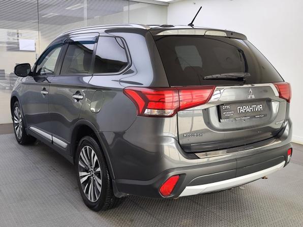 Mitsubishi Outlander III Рестайлинг 2 с пробегом 2016 года, цена 1 945 000 рублей, 168748 км, внедорожник, Автокод Объявления