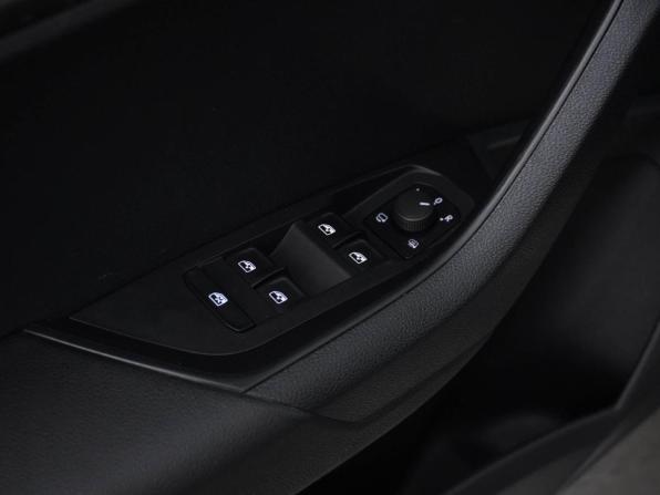 Skoda Karoq I с пробегом 2020 года, цена 2 888 444 рубля, 72022 км, внедорожник, Автокод Объявления