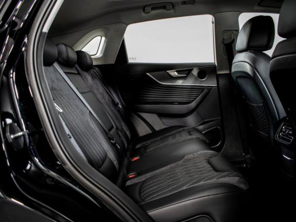 Hongqi HS5 I Рестайлинг с пробегом 2023 года, цена 3 145 000 рублей, 17872 км, внедорожник, Автокод Объявления