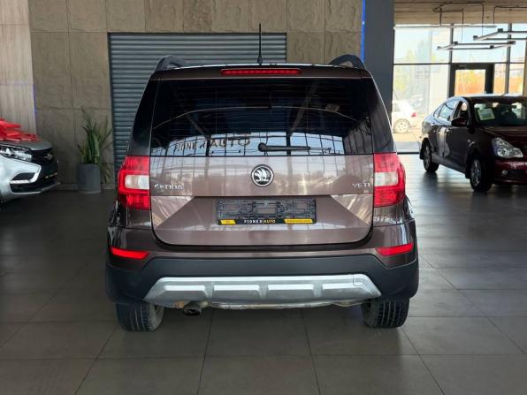 Skoda Yeti I Рестайлинг с пробегом 2014 года, цена 1 320 000 рублей, 140455 км, внедорожник, Автокод Объявления