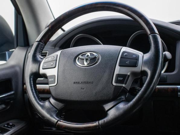 Toyota Land Cruiser 200 Series Рестайлинг 1 с пробегом 2012 года, цена 3 674 000 рублей, 145132 км, внедорожник, Автокод Объявления
