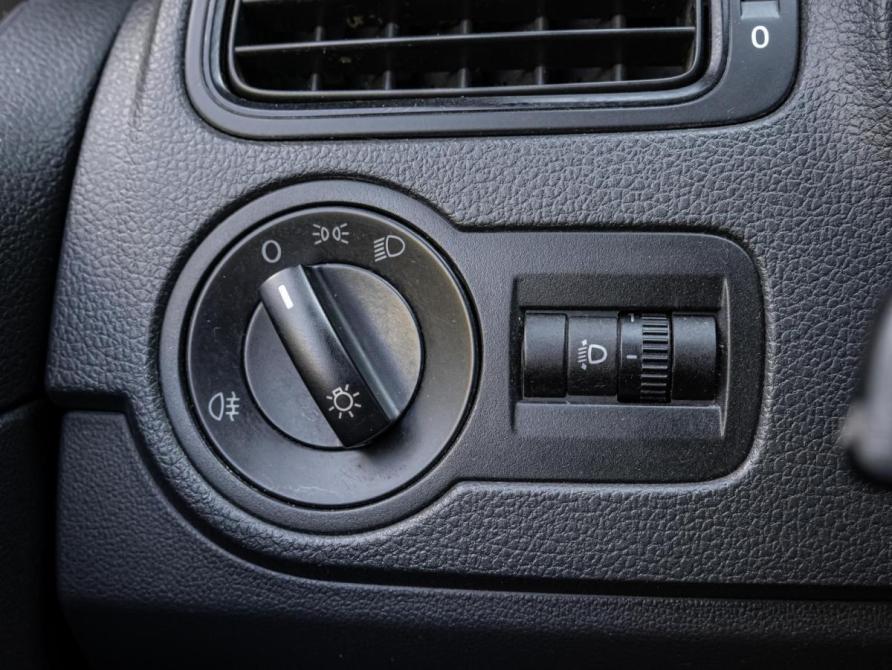 Volkswagen Polo V Рестайлинг Краснодар  - изображение 16