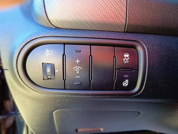 Kia Cerato III Рестайлинг (Classic) с пробегом 2018 года, цена 1 349 995 рублей, 217742 км, седан, Автокод Объявления