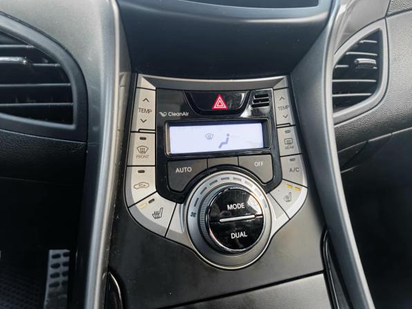 Hyundai Elantra V (MD) с пробегом 2012 года, цена 999 000 рублей, 136921 км, седан, Автокод Объявления