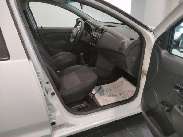 Renault Sandero II с пробегом 2015 года, цена 469 000 рублей, 171409 км, хэтчбек, Автокод Объявления