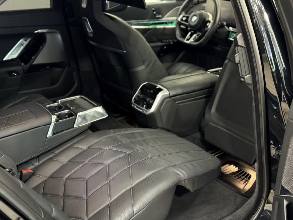 BMW 7 серии VII (G70) с пробегом 2023 года, цена 17 450 000 рублей, 23731 км, седан, Автокод Объявления