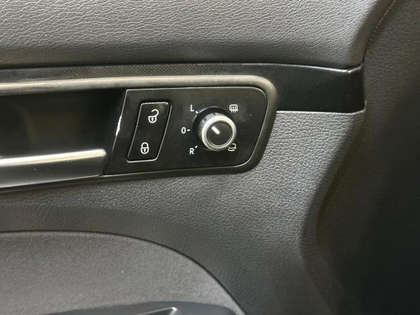 Volkswagen Touran I Рестайлинг 2 с пробегом 2012 года, цена 930 000 рублей, 229745 км, компактвэн, Автокод Объявления