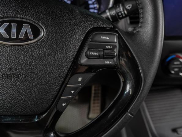 Kia Cerato III Рестайлинг (Classic) с пробегом 2017 года, цена 1 399 000 рублей, 127463 км, седан, Автокод Объявления