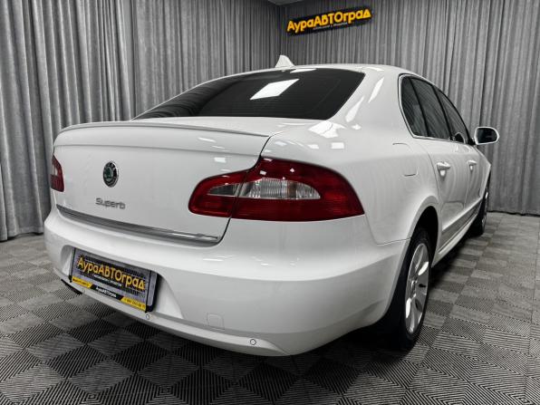 Skoda Superb II с пробегом 2012 года, цена 1 045 000 рублей, 280800 км, лифтбек, Автокод Объявления
