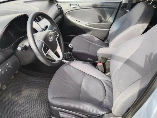 Hyundai Solaris I с пробегом 2013 года, цена 630 000 рублей, 269238 км, хэтчбек, Автокод Объявления