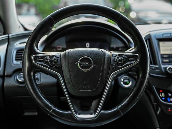 Opel Insignia I Рестайлинг с пробегом 2014 года, цена 910 000 рублей, 216076 км, седан, Автокод Объявления