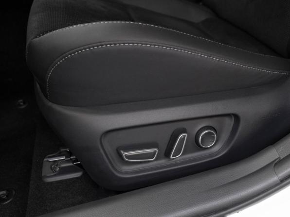 Toyota Camry IX (XV80) China Market с пробегом 2025 года, цена 4 130 000 рублей, 50 км, седан, Автокод Объявления